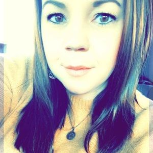 Meet your Posher, Dana